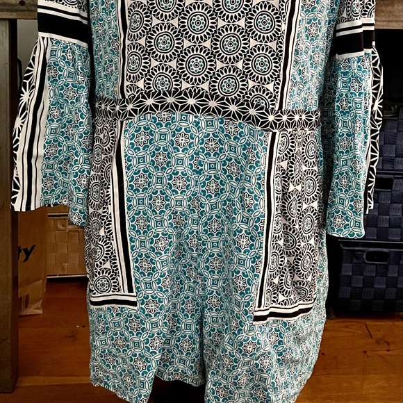 Loft Summer Romper - Picture 2 of 5